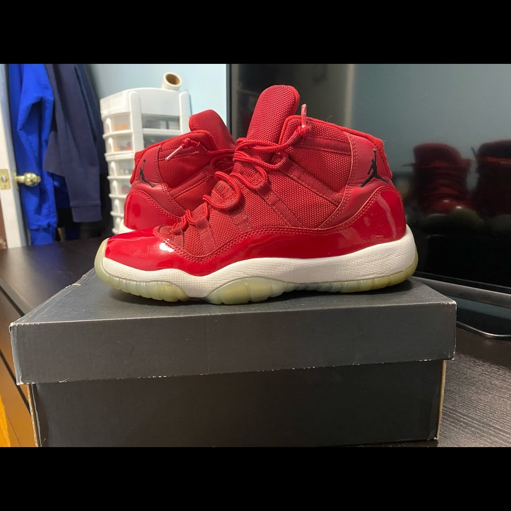Air Jordan 11 Retro Win Like 96 (GS Size)